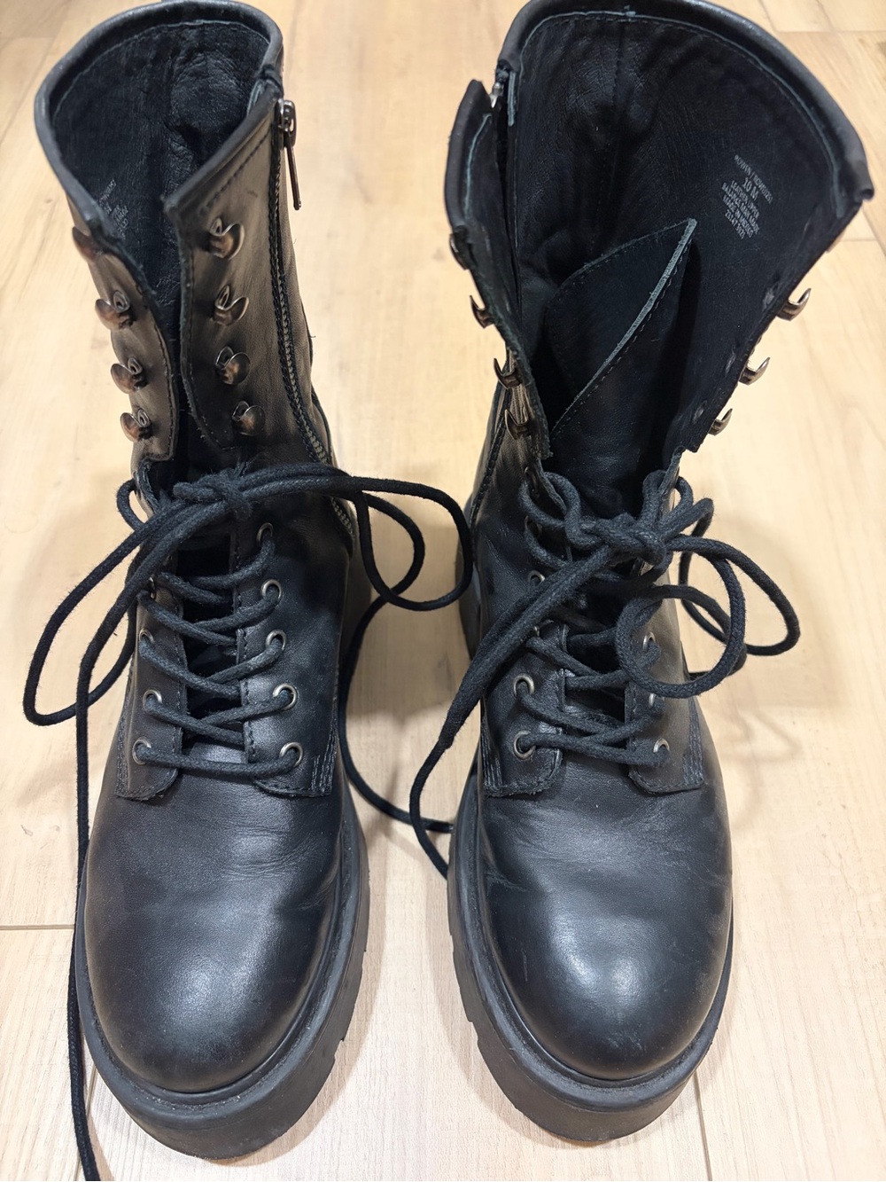 Steve Madden “Rowen” Combat Boot